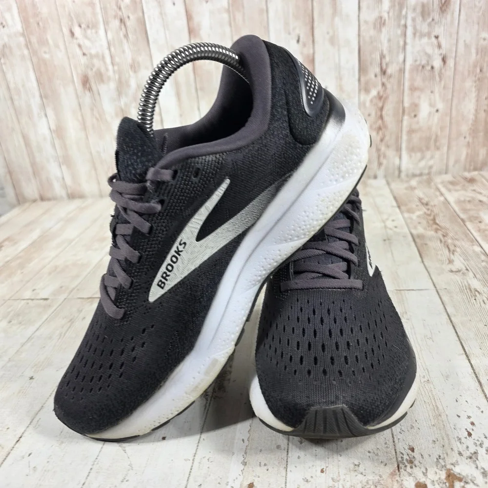 Brooks ghost 16